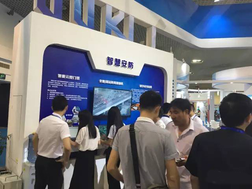厦门物联网博览亮相一路无人值守智慧停车(图8) 厦门物联网博览亮相一路无人值守智慧停车(图8)