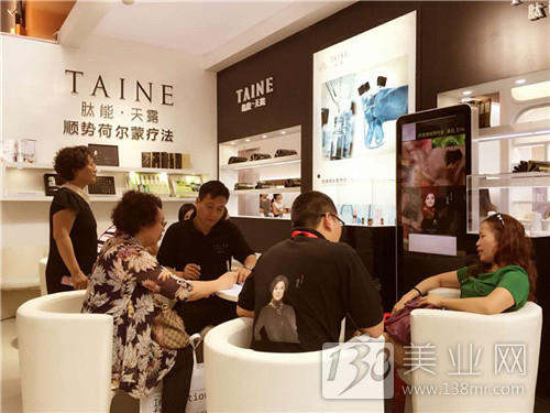 广东美博会人气爆棚颜值又高的展馆(图11) 广东美博会人气爆棚颜值又高的展馆(图11)